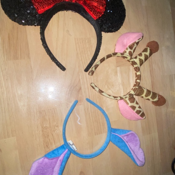 Disney Black and Red Sequin Bow, Giraffe, and Blue Purple Ears Headbands - Picture 2 of 5